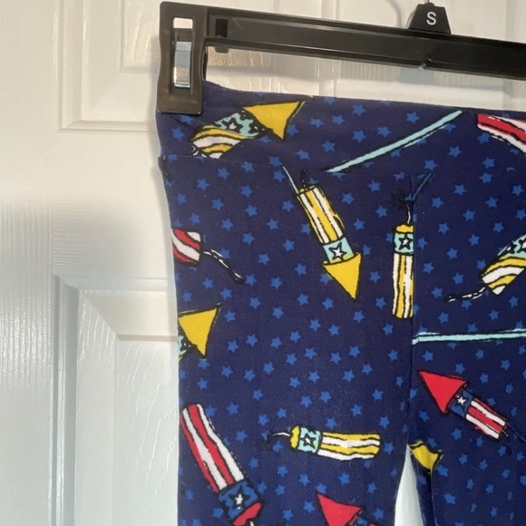LuLaRoe Girl's L/XL 4th of July Firecrackers Sparklers Navy Blue Dots Leggings - Picture 2 of 6